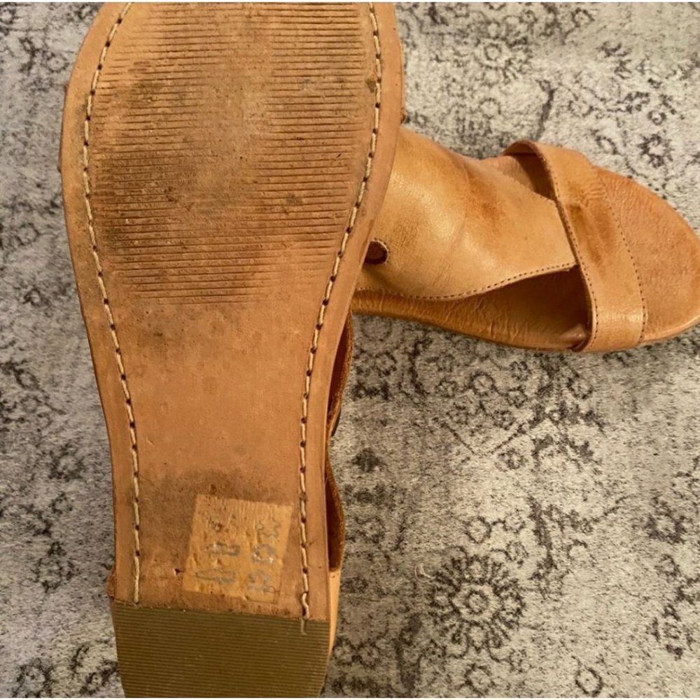Bed Stu Sandal Women's Size 7. - Picture 4 of 4